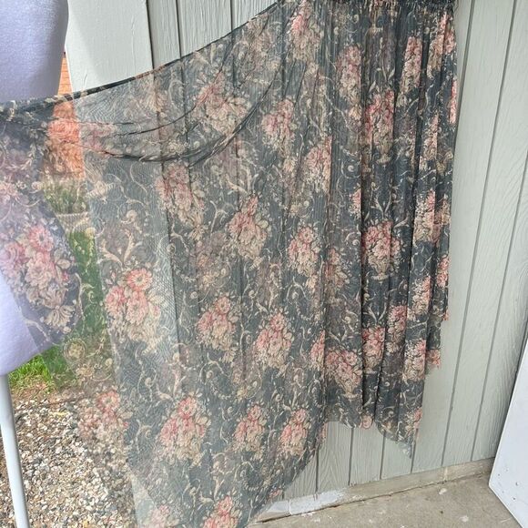 Tolani Sheer Floral Embroidered Maxi Dress - Flexible Sizing - Picture 5 of 12